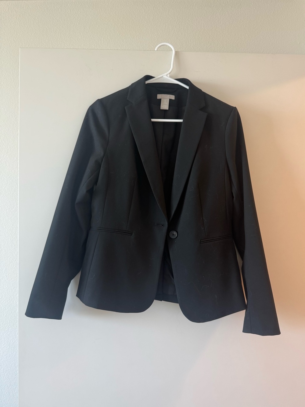 H&M Women’s Black Single-Button Blazer - Size S
